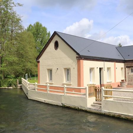 Au Clair Matin Sur L'Yeres Villa Sept-Meules Bagian luar foto