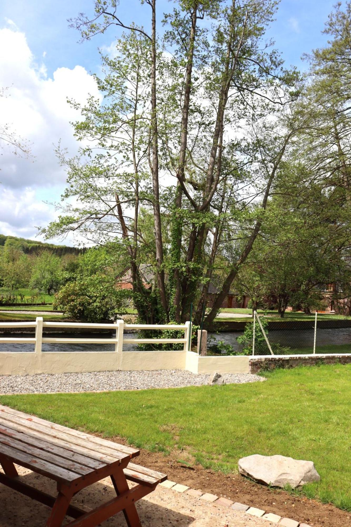 Au Clair Matin Sur L'Yeres Villa Sept-Meules Bagian luar foto
